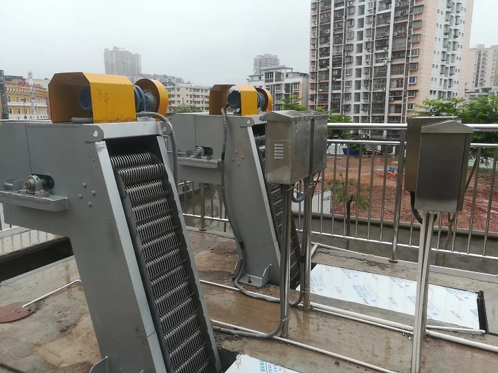 ������ۙC